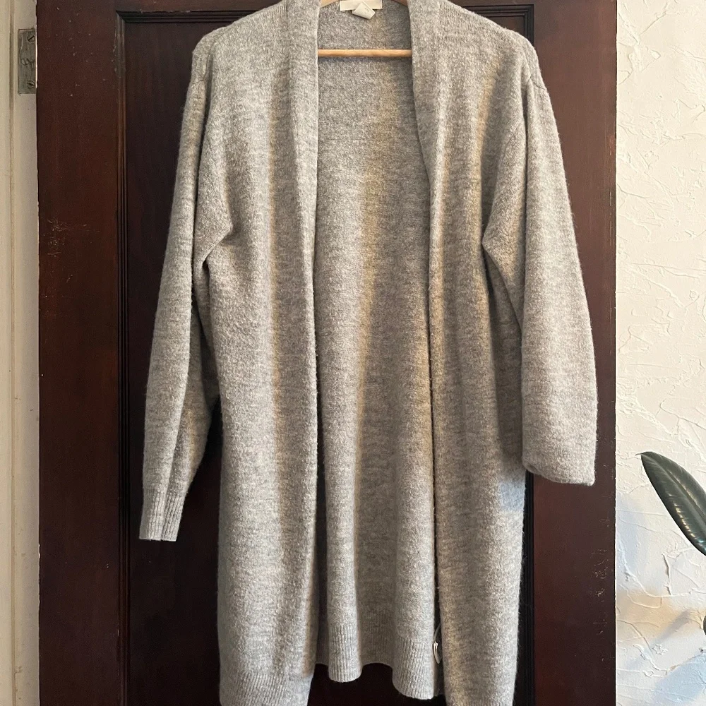 Cardigan - Picture 1 of 3